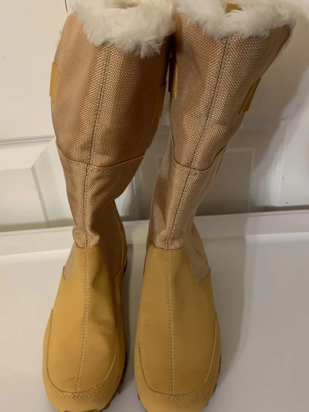 Timberland Womens‎ Sz 7M Fold Over Boots Style 64680 Wheat